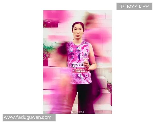 朱婷足球明星身份揭秘她在足球界的影响力与成就分析 朱婷足球明星身份揭秘她在足球界的影响力与成就分析