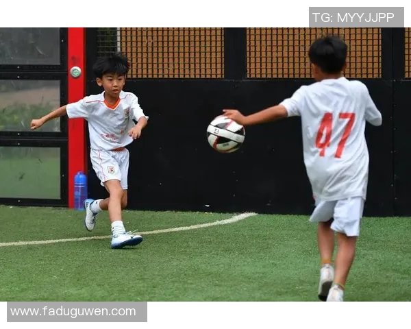 激励心灵的足球明星正能量壁纸助你追逐梦想与激情